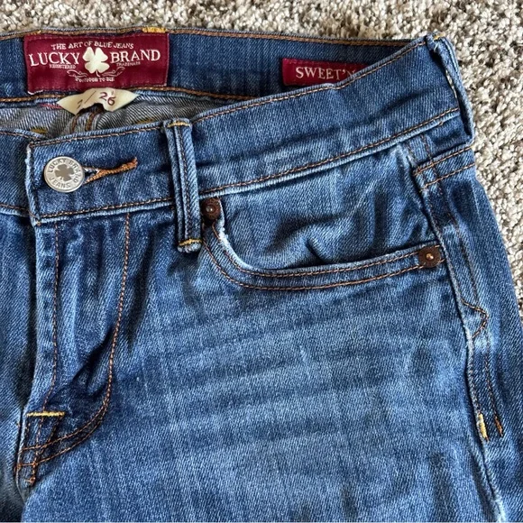 Lucky Brand Sweet Crop Straight Jeans Women 2/26 Denim Mid Rise Classic Fit - Picture 5 of 12